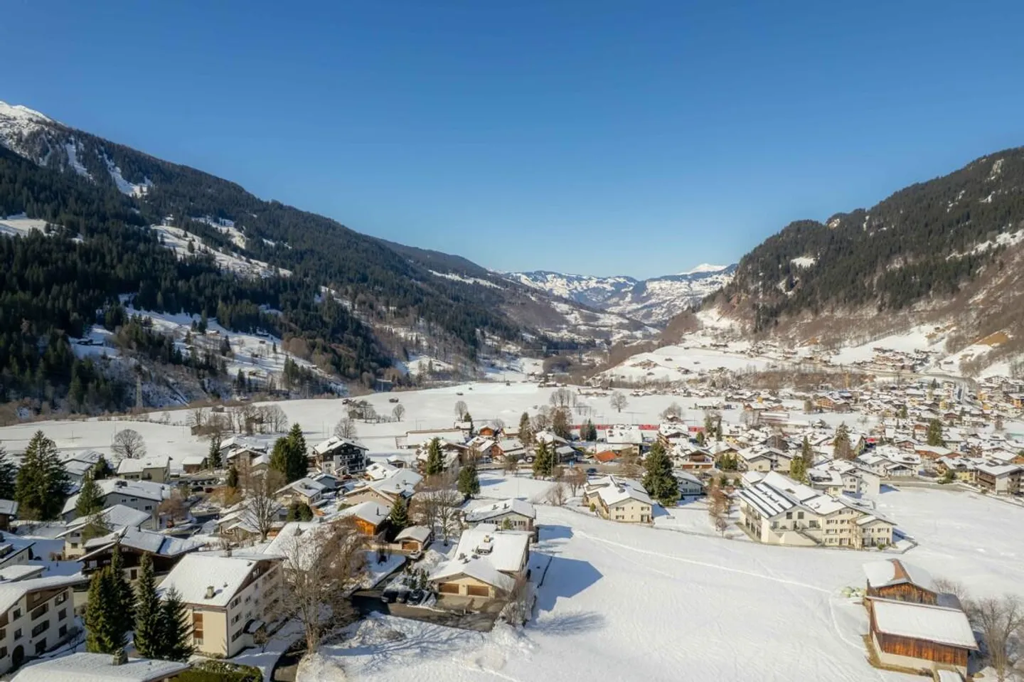 Klosters : Appartement chalet avec vue imprenable sur les montagnes - Photo 5 sur 6