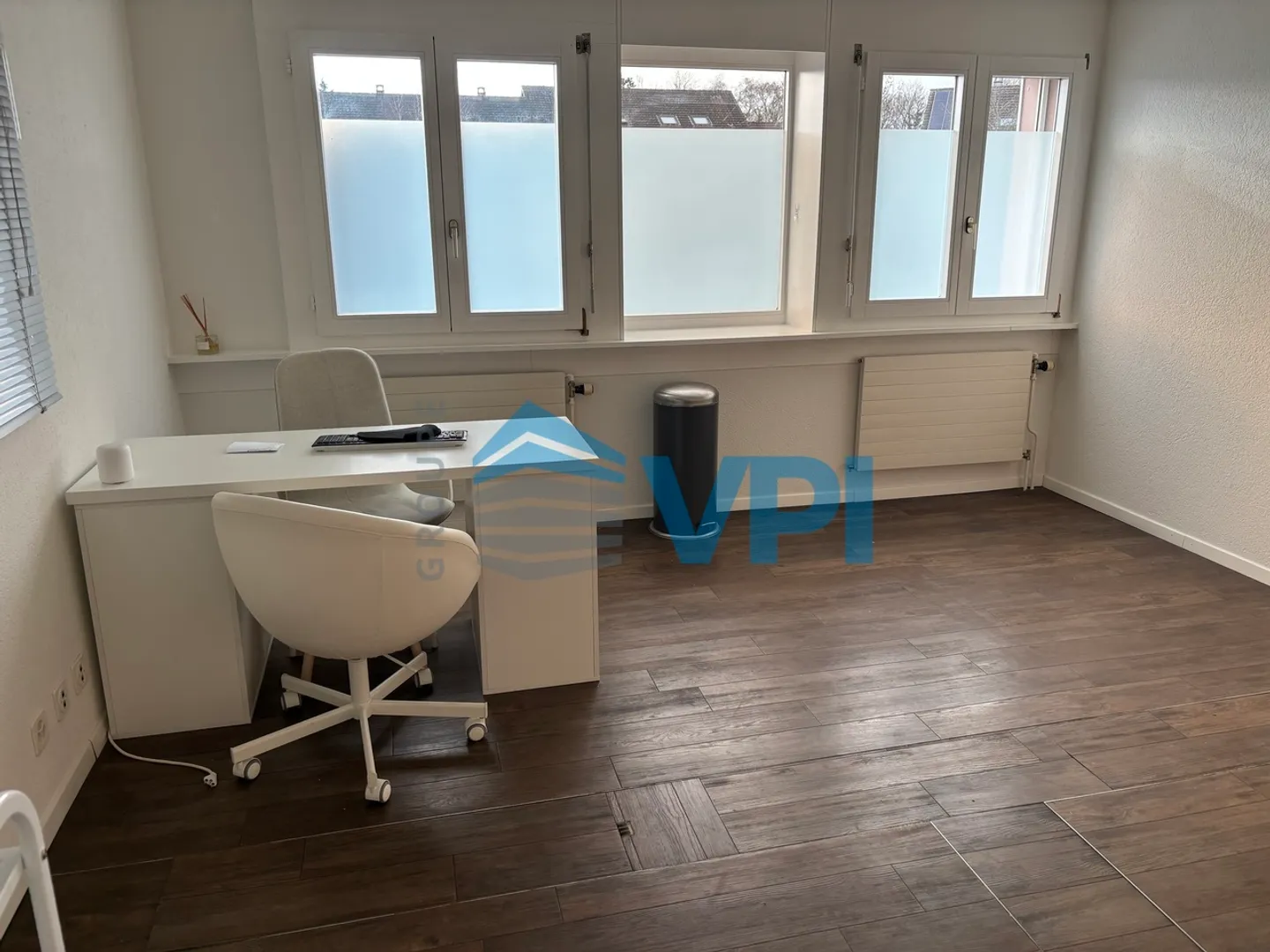 Local office cabinet for rent in Chavannes - Photo 4 of 5