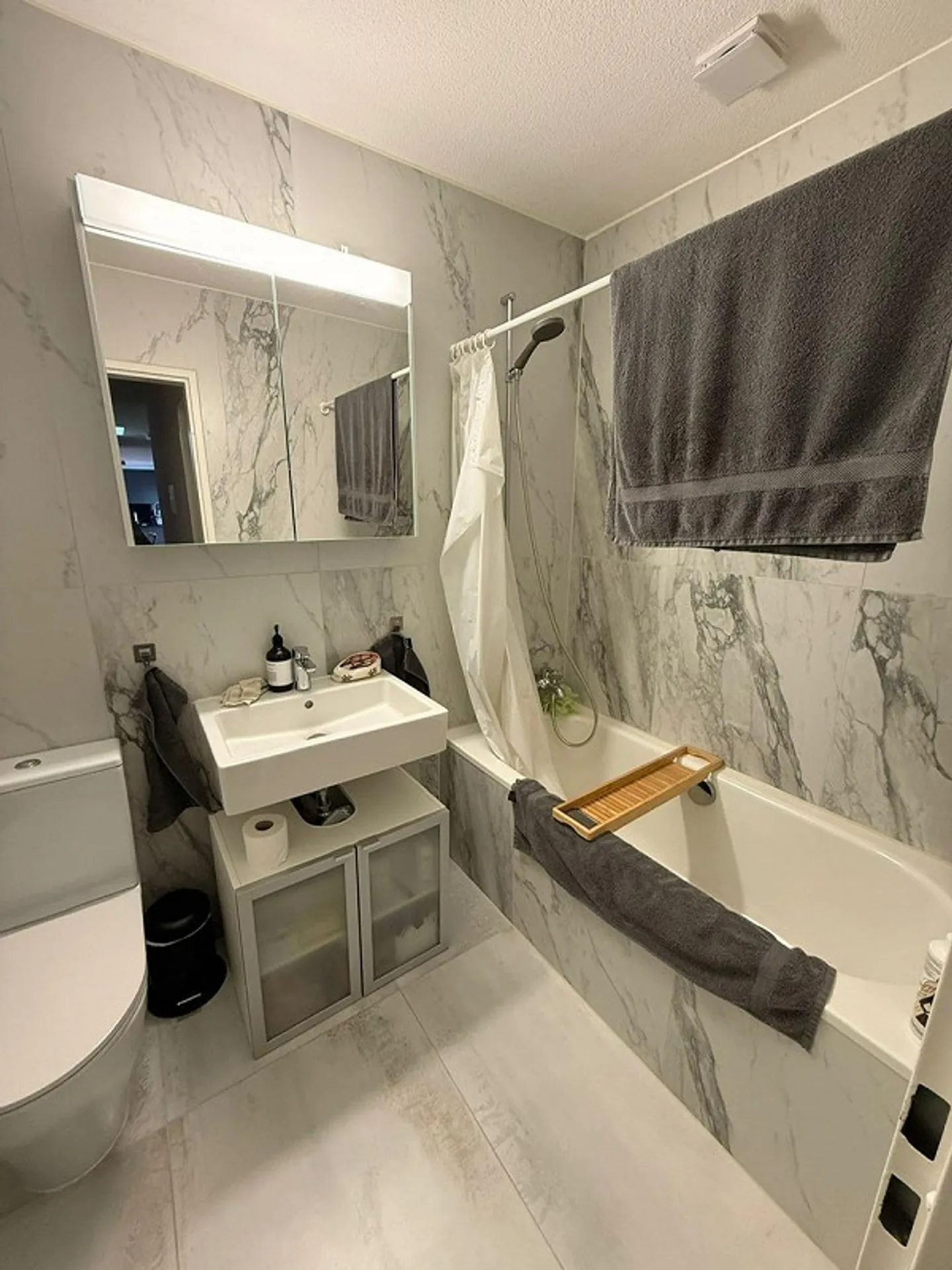 Moderne Dachwohnung mit grosszügiger Terrasse - Foto 6 von 6