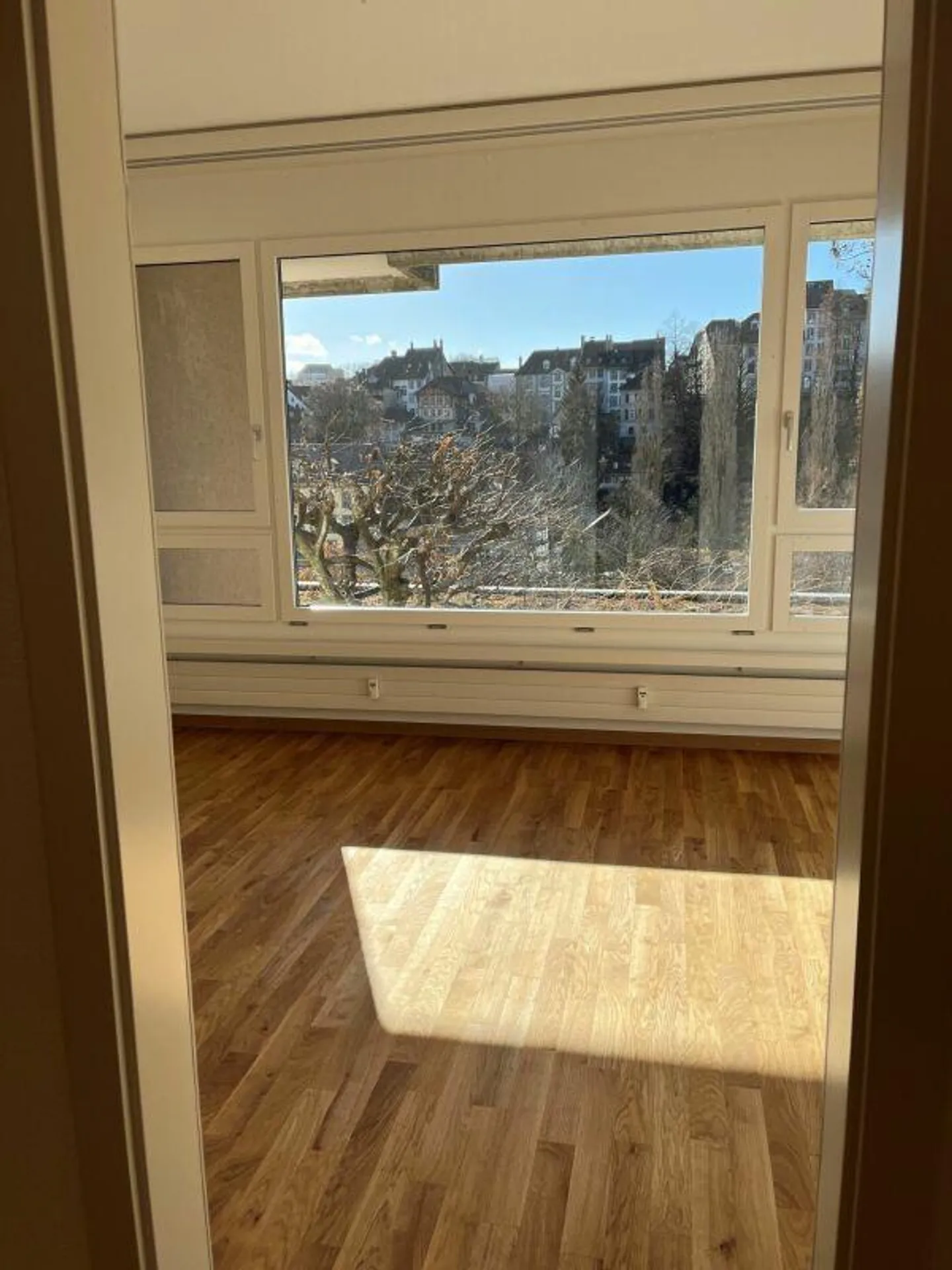 Beautiful living with a view of the Aare and the Bern old town - Photo 6 of 8