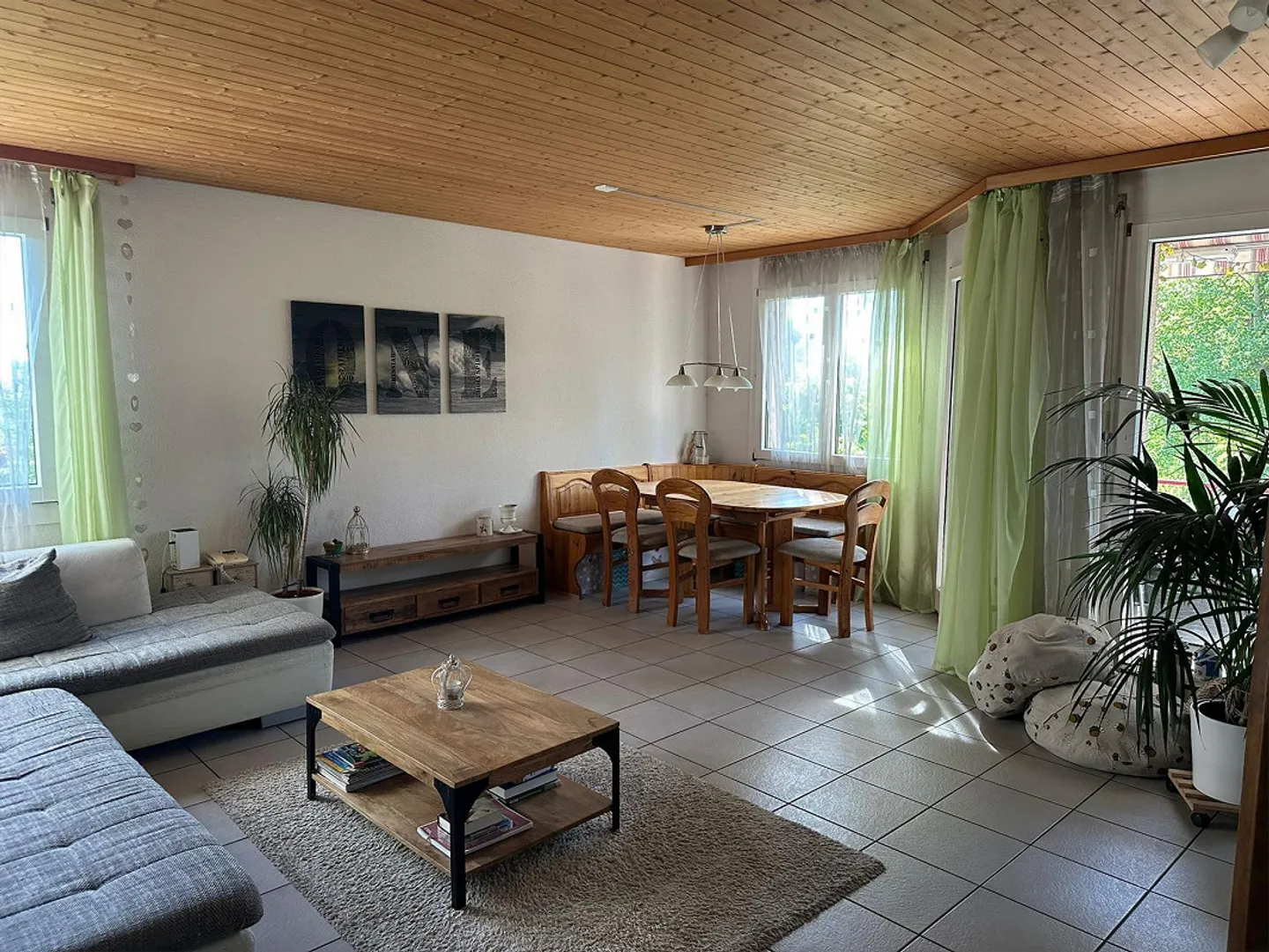 Charming and family-friendly family apartment in a sunny location - Photo 1 of 6