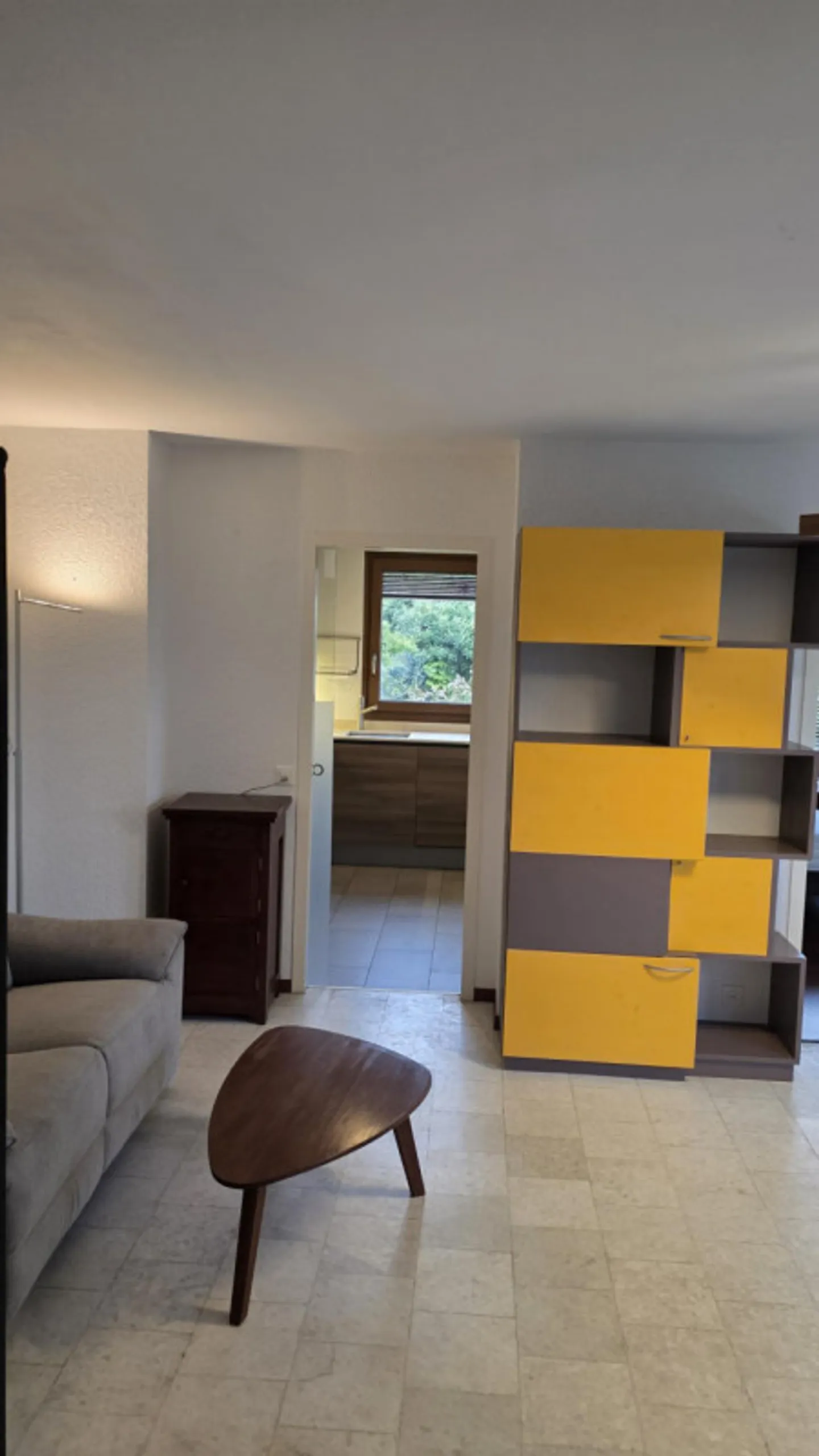Appartement Meublé avec Terrasse - Photo 7 sur 13
