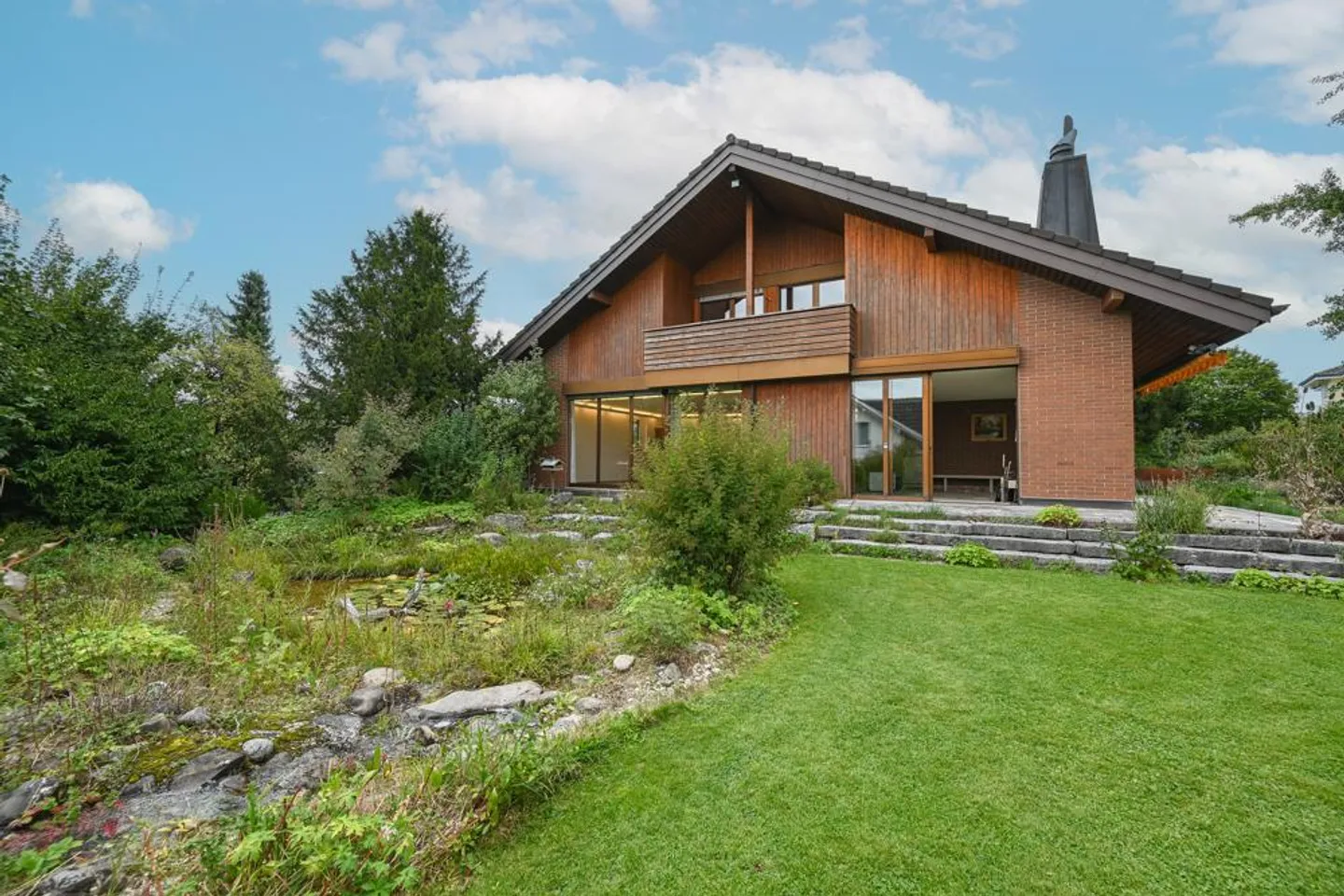 Geräumiges Einfamilienhaus mit Garten - Foto 5 von 7