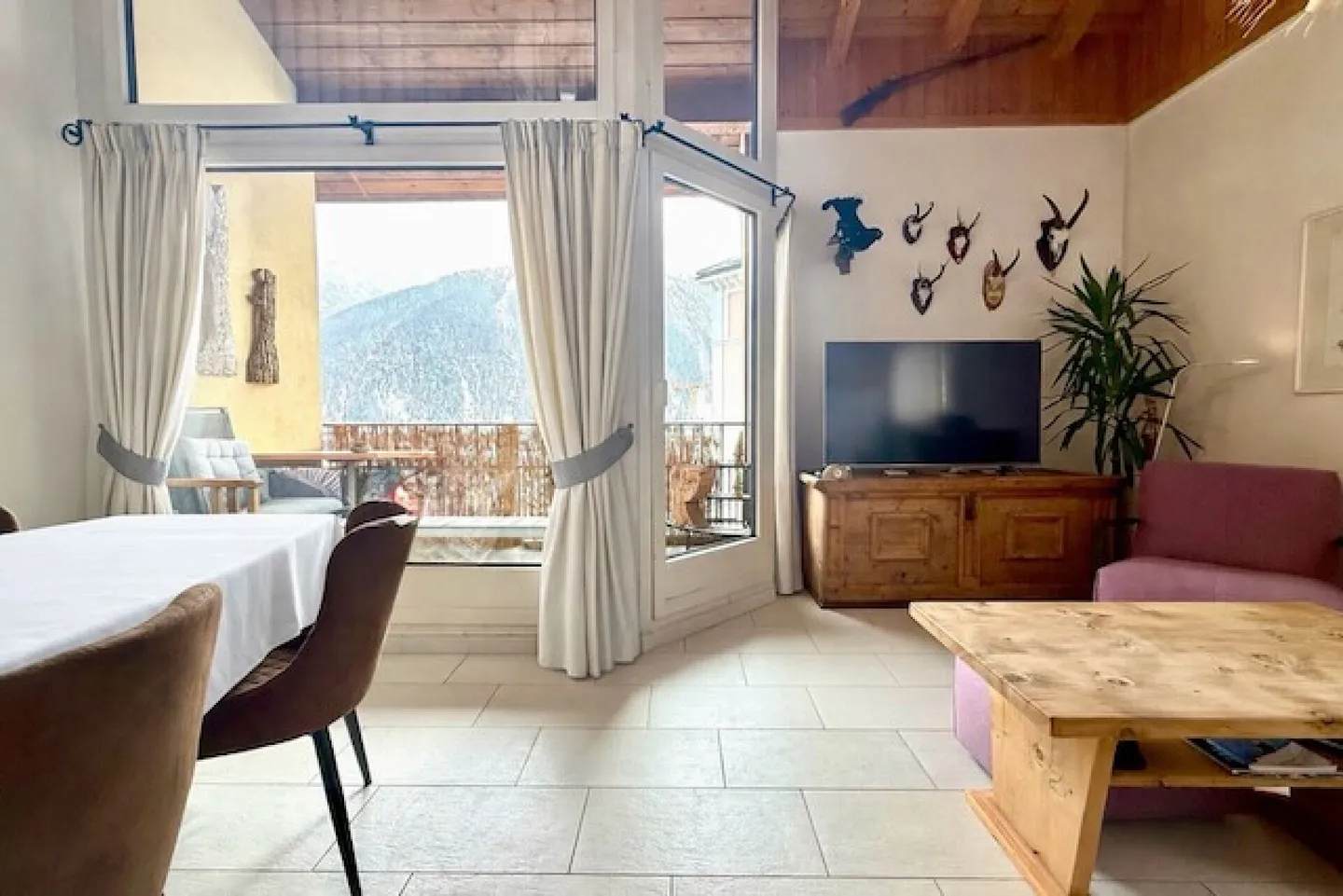 Appartement en penthouse central avec 4,5 pièces à Samedan - Photo 3 sur 18