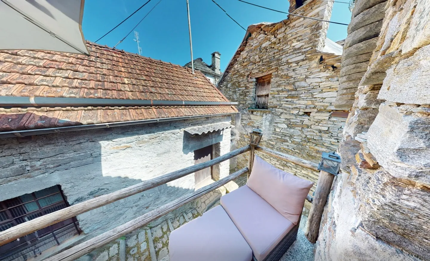 Charming Rustico Retreat in Verdasio - Photo 11 of 14