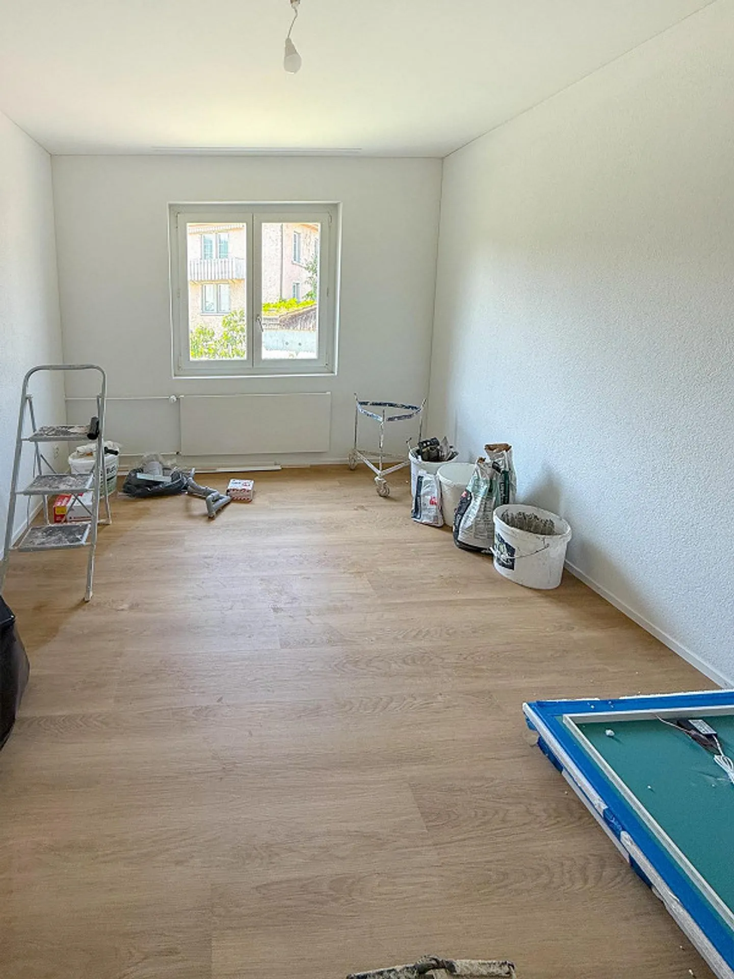 Appartamento 4 locali moderno e ristrutturato di alta qualità in una zona tranquilla - Foto 3 di 8