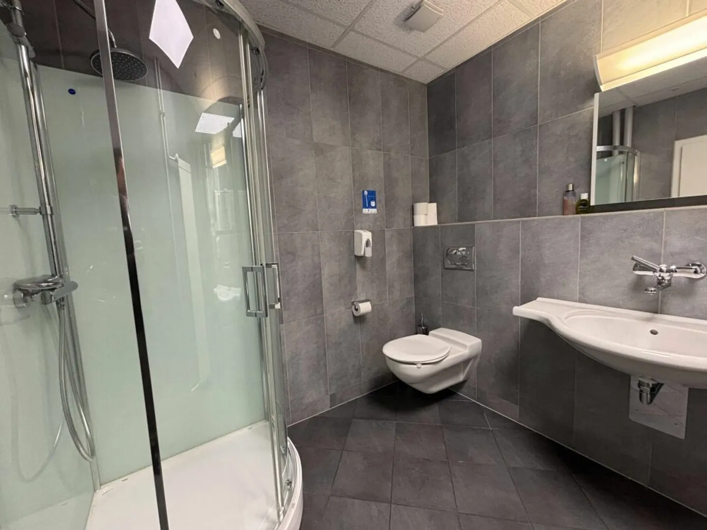 Büroflächen in Bel-Air von 350m2 bis 1800m2 - Foto 8 von 10