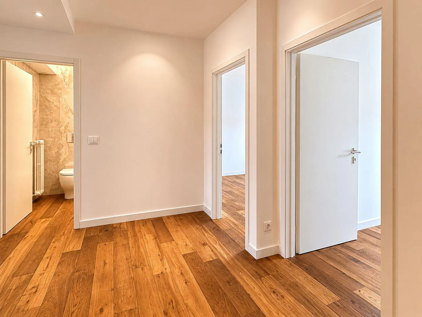 Modernes 2.5-Zimmer-Wohnung - Foto 2 von 8
