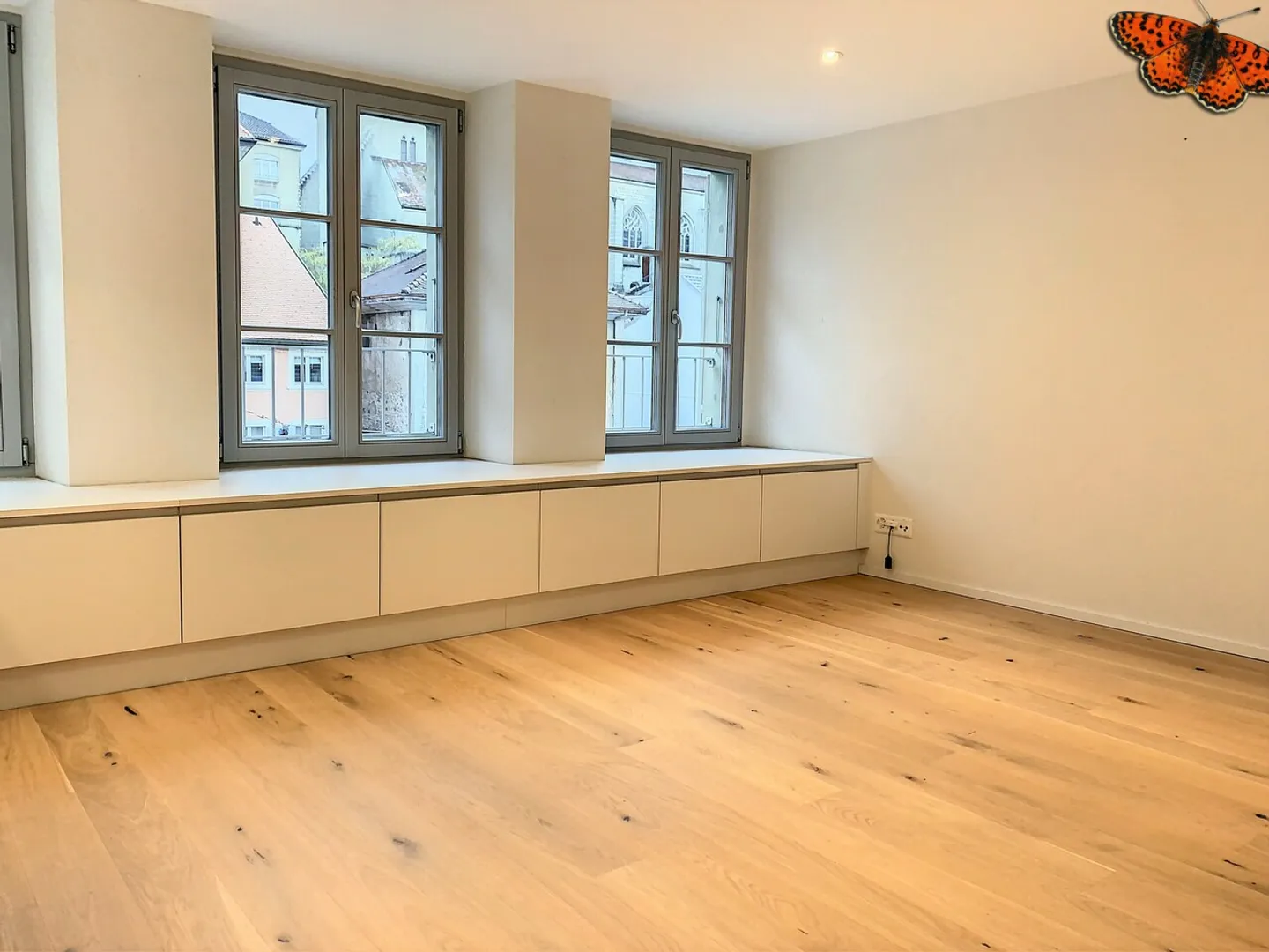 STUDIO AFFASCINANTE - nel cuore della città di Romont! - Foto 4 di 7