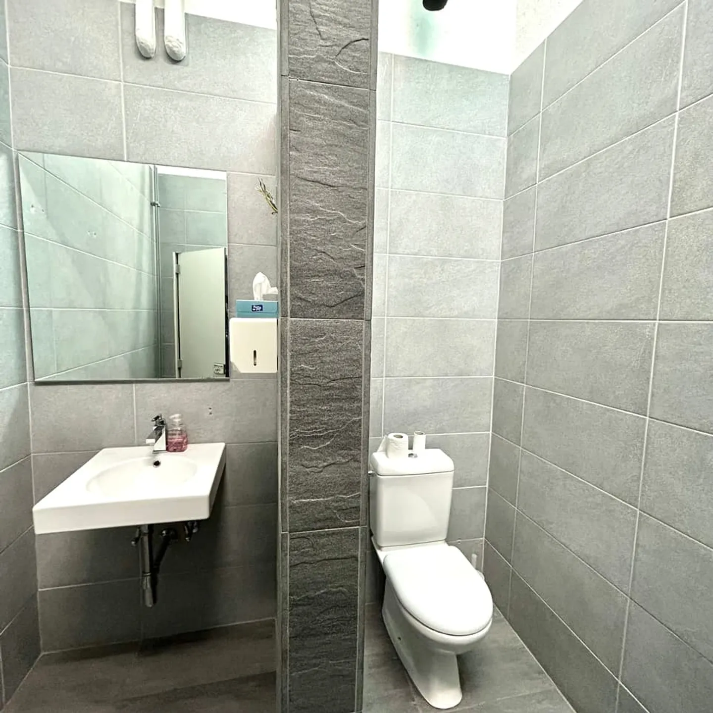 Espace Commercial en Ville - Photo 11 sur 13