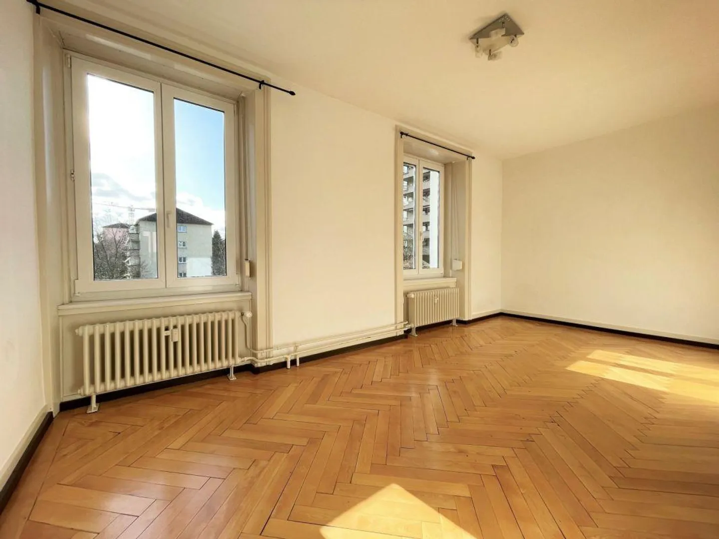 Charmante 4.5-Zimmer Altbauwohnung im Zentrum von Neuhausen - Foto 4 von 13