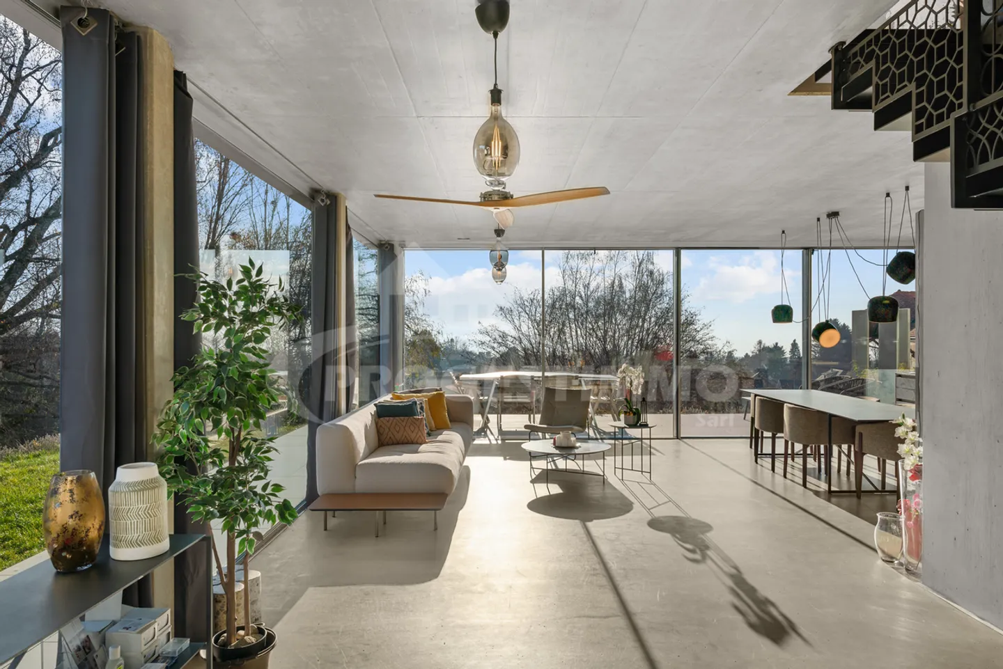 HELLUND MODERN - UNMATCHED VIEW - Photo 1 of 17