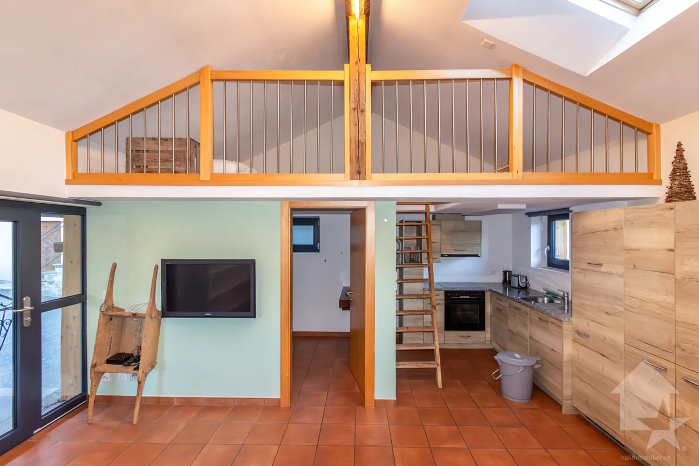 Affascinante raccard ristrutturato con gusto - Foto 5 di 15