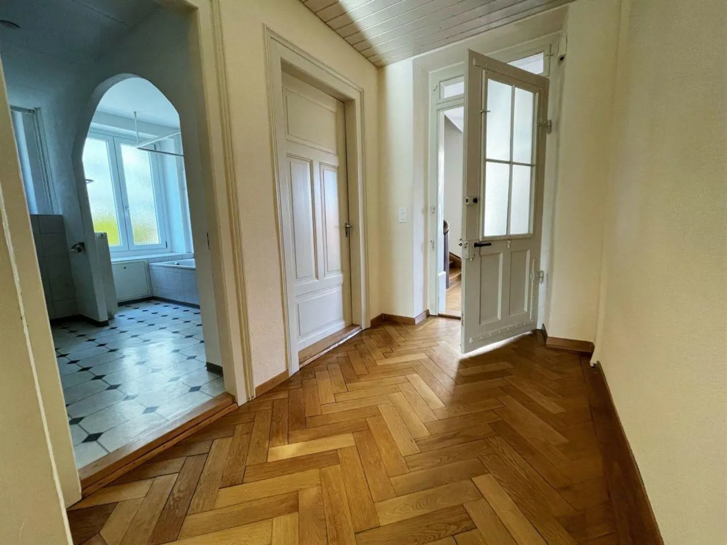 Charmante 4.5-Zimmer Altbauwohnung im Zentrum von Neuhausen - Foto 9 von 13