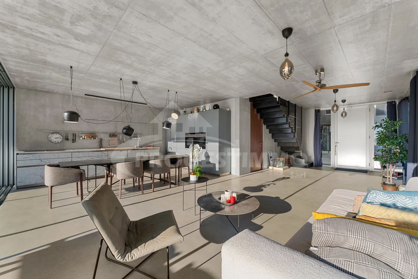 HELLUND MODERN - UNMATCHED VIEW - Photo 3 of 17