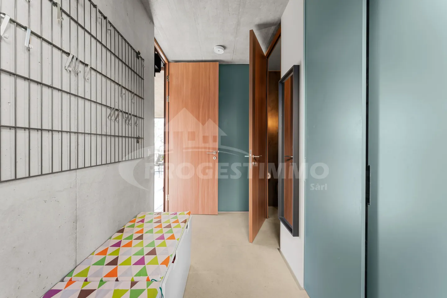 HELLUND MODERN - UNMATCHED VIEW - Photo 7 of 17