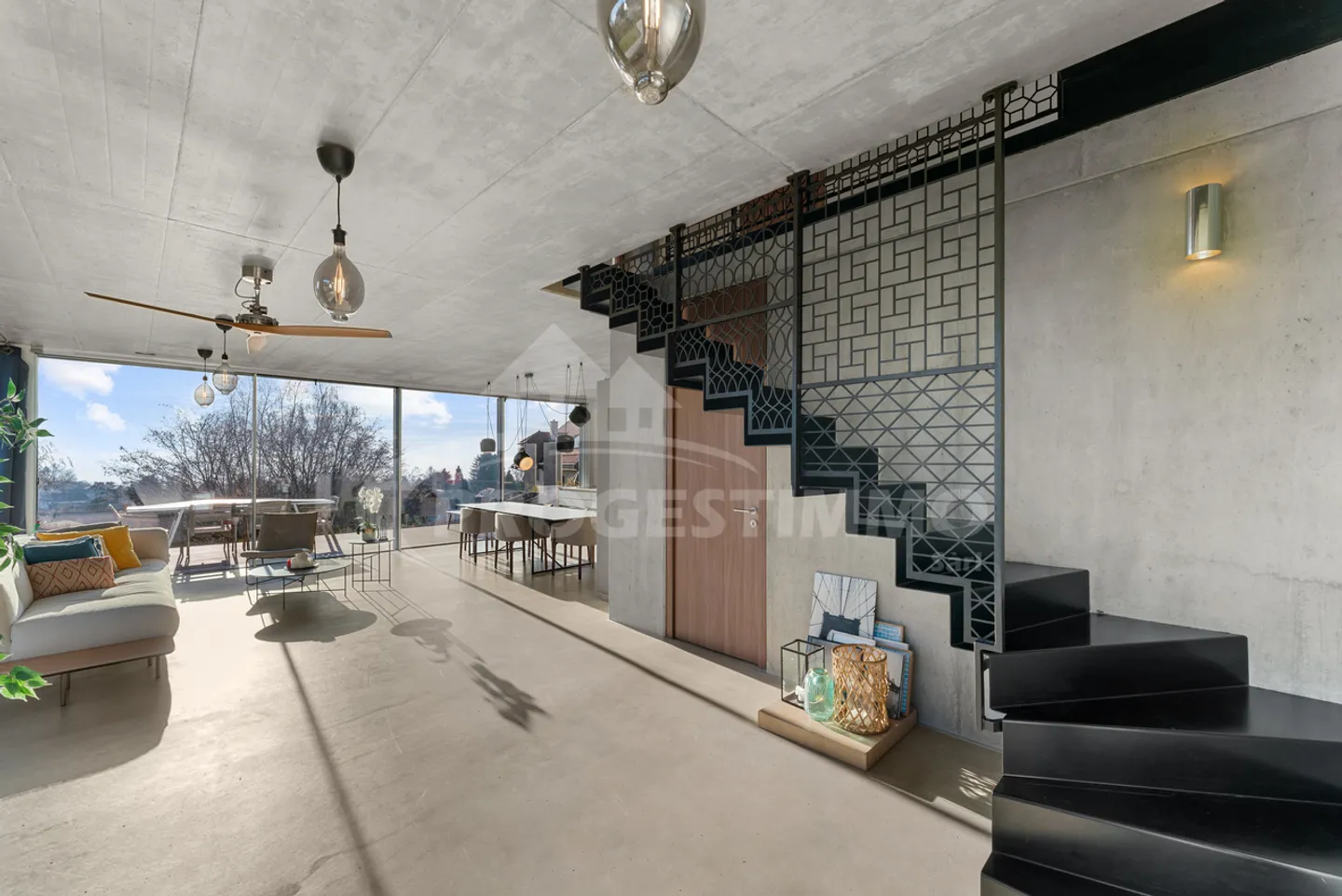 HELLUND MODERN - UNMATCHED VIEW - Photo 8 of 17