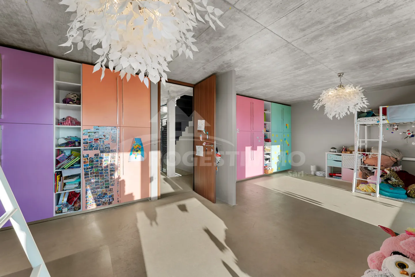 HELLUND MODERN - UNMATCHED VIEW - Photo 15 of 17