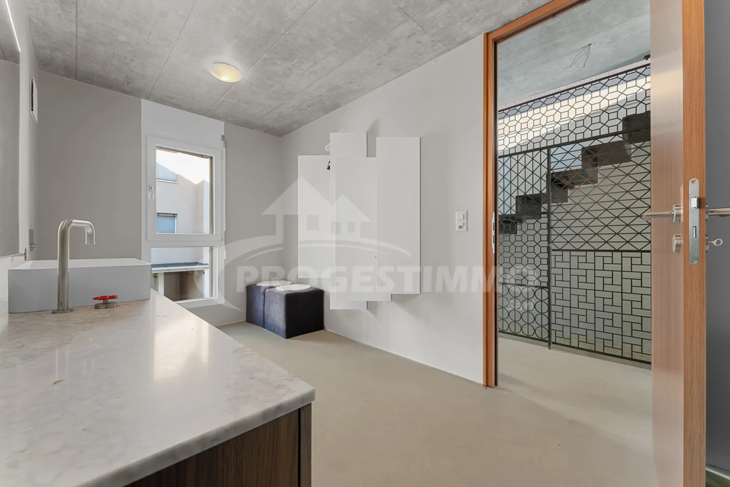 HELLUND MODERN - UNMATCHED VIEW - Photo 16 of 17