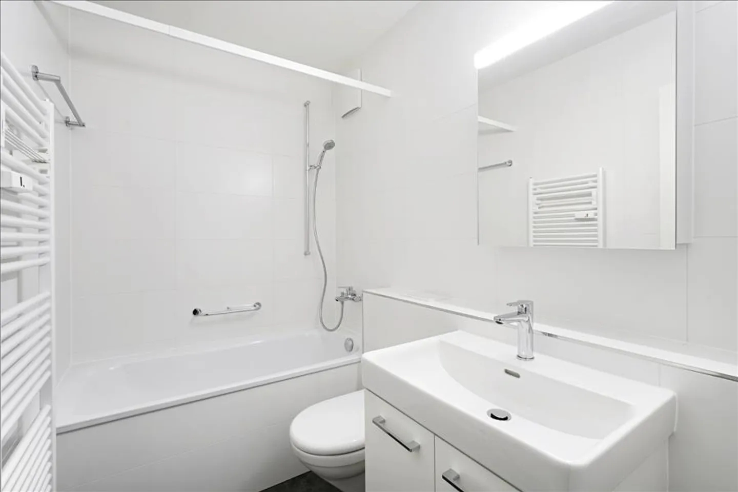 helle , moderne Wohnung im Grünen - Foto 8 von 12