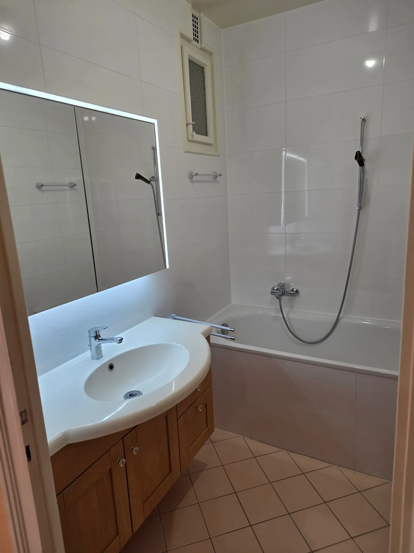 Charmante Wohnung in Servette - Foto 8 von 9