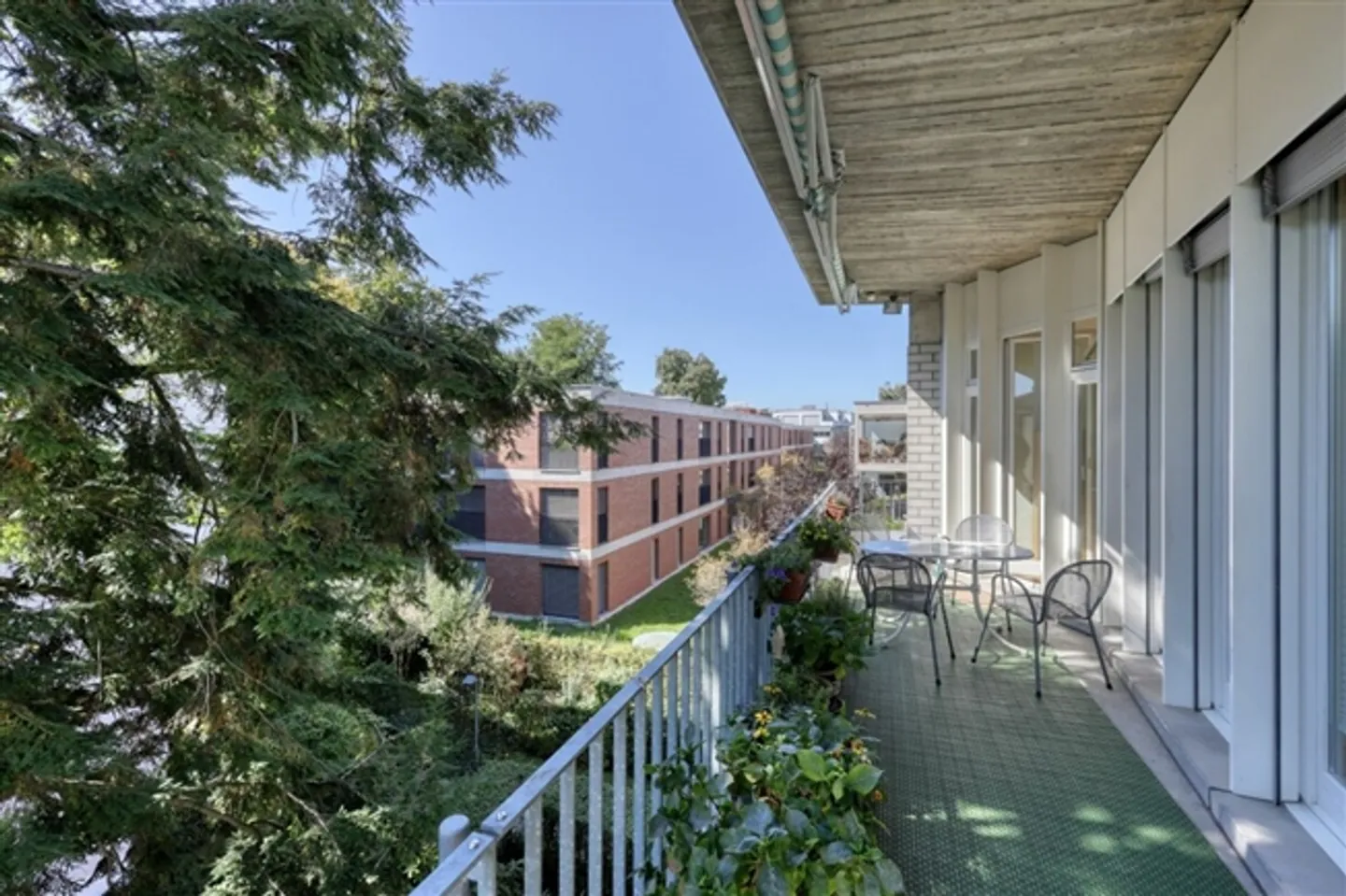 Central, beautiful 3.5-room penthouse apartment with architect flair - Photo 3 of 11