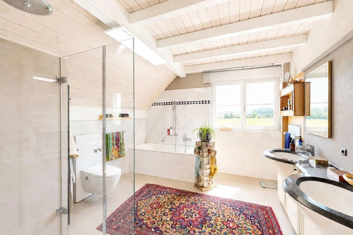 A Home Like Out of a Picture Book – Artistic Residential Idyl with Ve... - Photo 3 of 13
