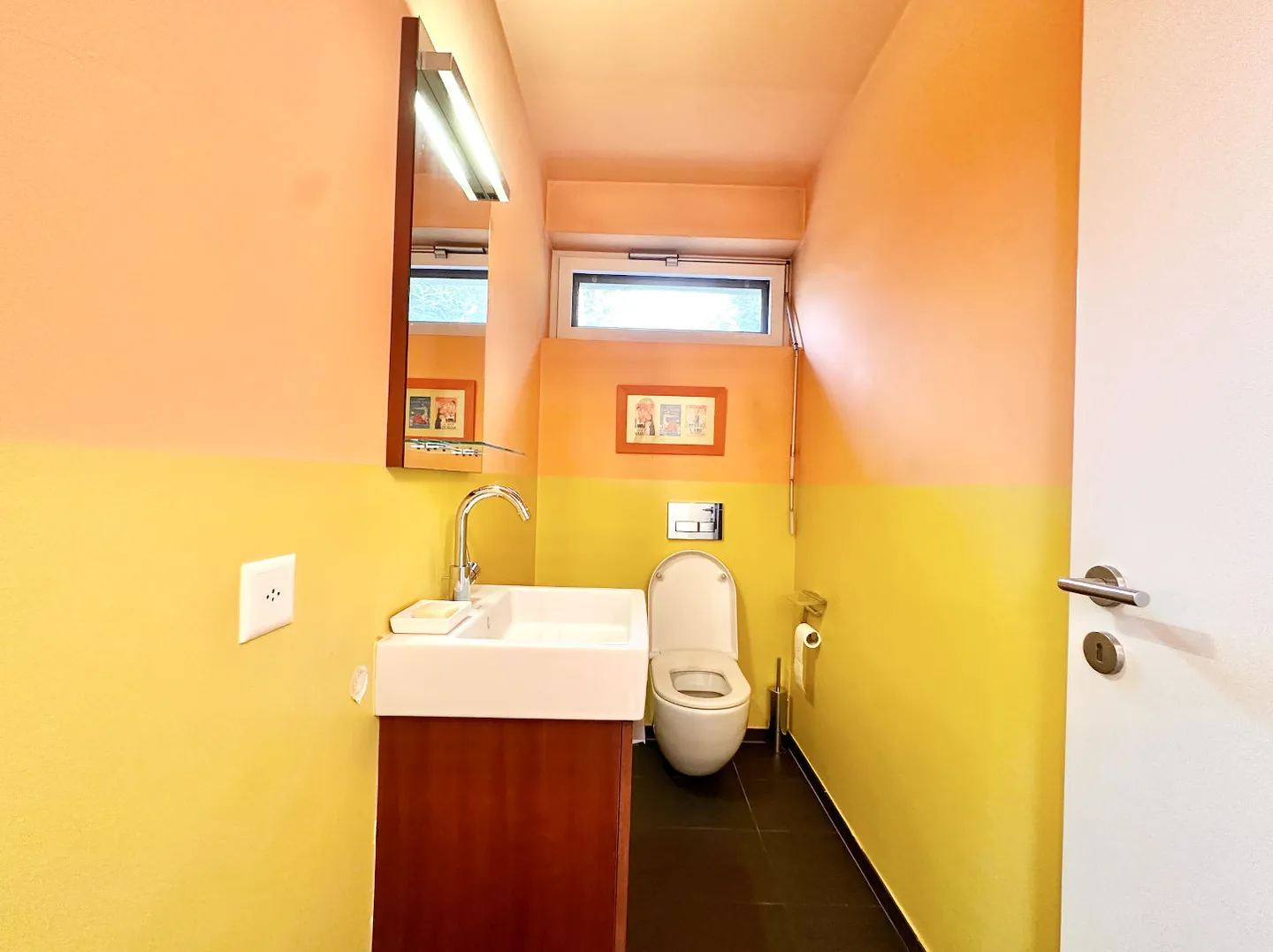 Freistehende Villa mit Energieeffizienz und Privatem Garten - Ruhige Wohnlage nahe Lugano | Villa Indipendente con Efficienza Energetica e Giardino Privato - Zona Residenziale Tranquilla vicino a Lugano - Foto 11 von 13