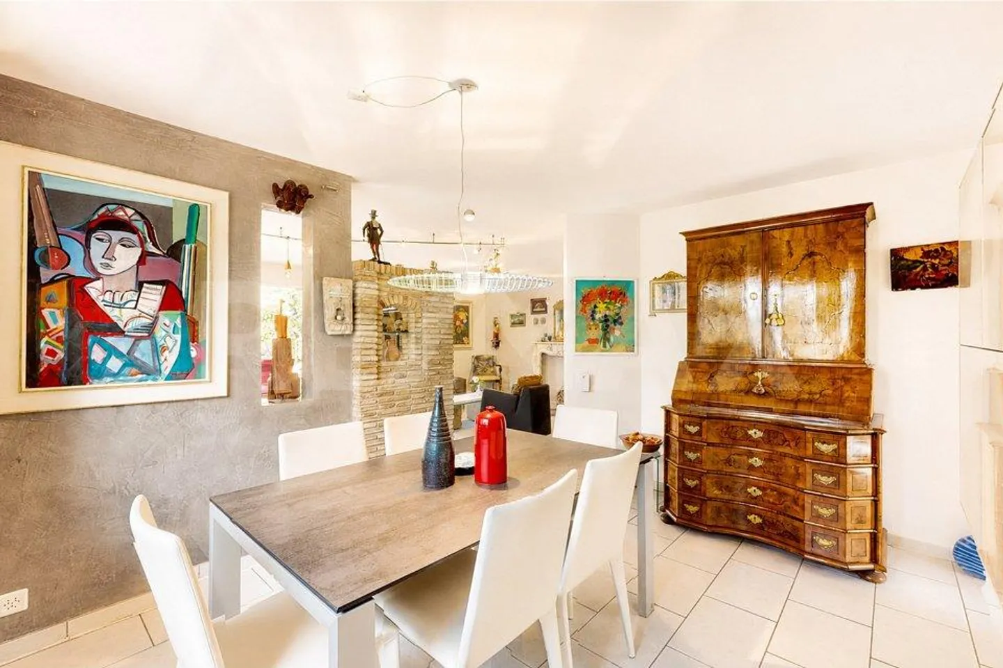 A Home Like Out of a Picture Book – Artistic Residential Idyl with Ve... - Photo 6 of 13