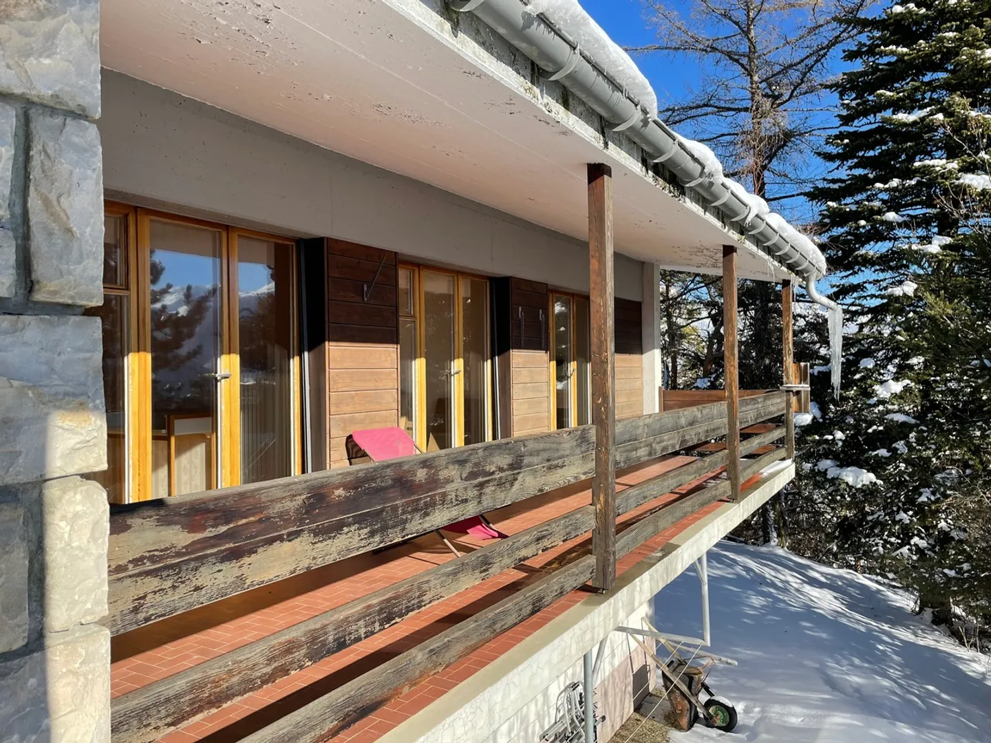 Villa 8,5 Zimmer - Foto 2 von 13