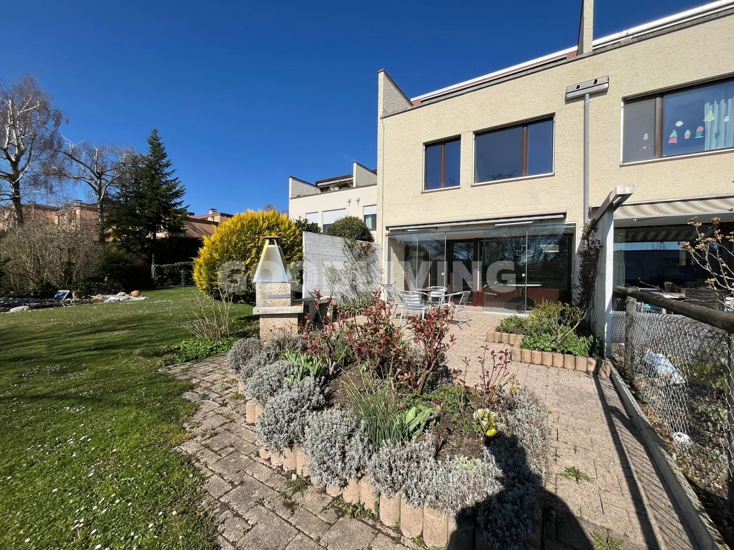 A place to arrive and feel good - Photo 2 of 13