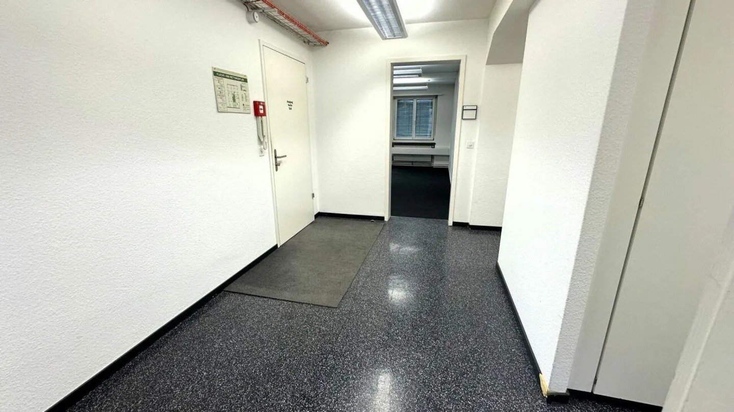 Grosszügige Bürofläche bei der Messe Basel - Foto 2 von 9