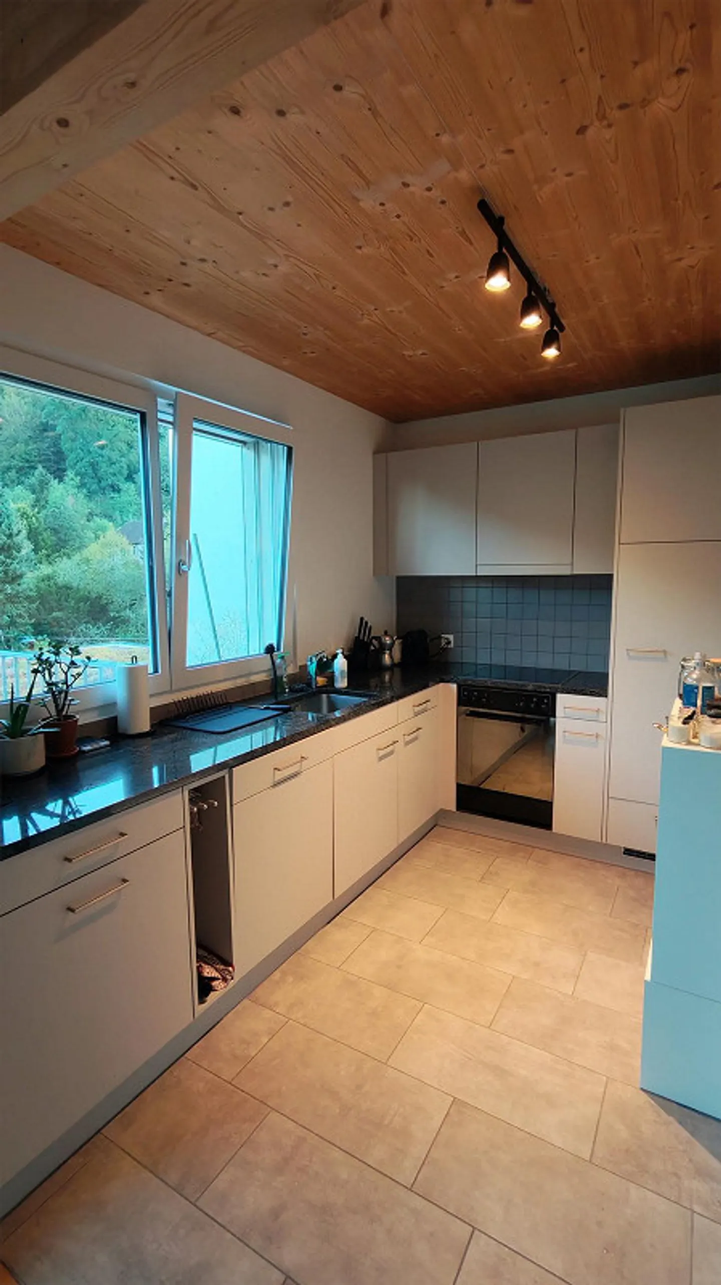 2 Room Apartment (furnished) (Sublet / minimum 5 months) - Photo 3 of 6
