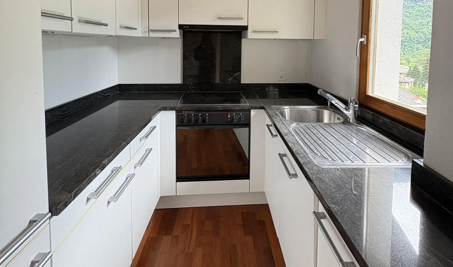 INTERESSANTE DUPLEX 4.5 LOCALI A GRONO (GR) - Foto 8 di 9