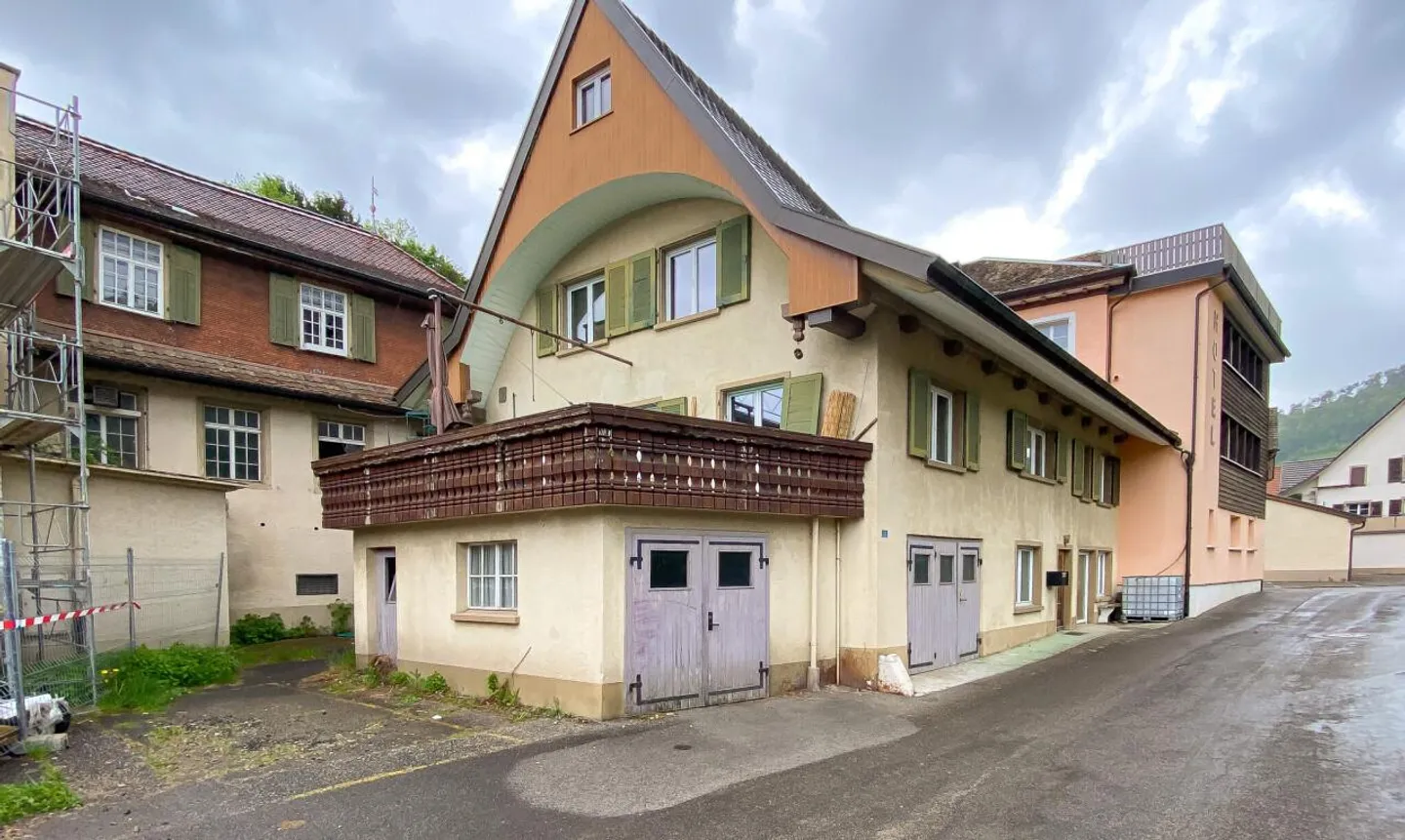 Great potential in a quiet location - Your new home - Photo 3 of 13