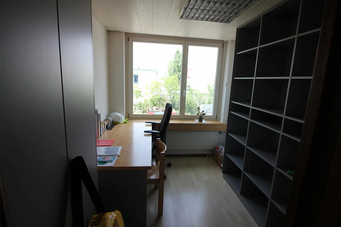 Proprietà commerciale indipendente nella zona industriale e diritti di costruzione - Foto 8 di 17