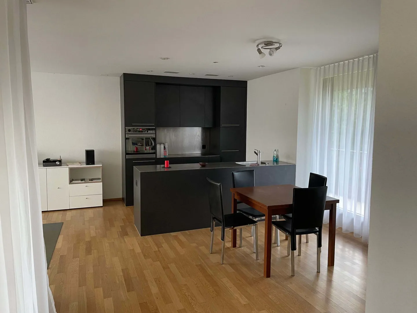 Plaza Verde - Maggiore spazio abitativo - Appartamento 2.5 locali - Foto 7 di 12