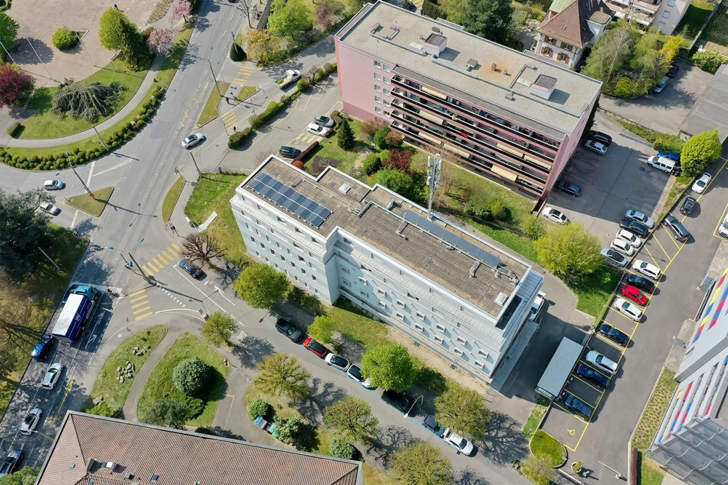 Ein möbliertes Studio - CHF 300.00 TL-Gutschein angeboten! - Foto 5 von 7