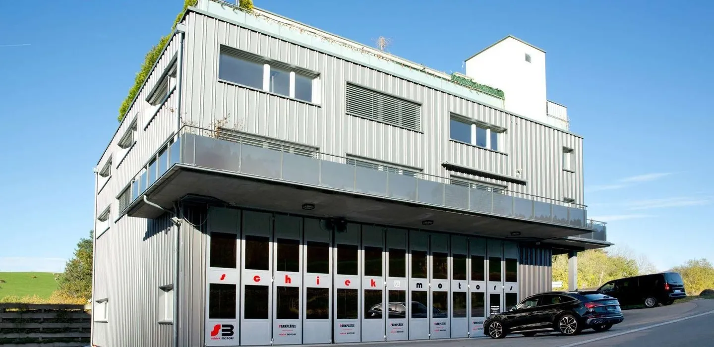 Spazio commerciale attraente sull'asse principale Pfäffikon – Gotthard - Foto 1 di 6