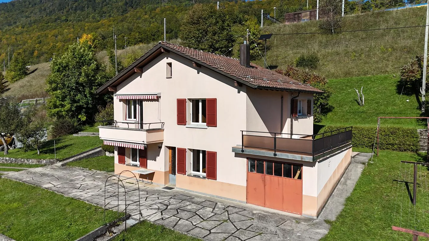 Villa - Photo 6 of 10