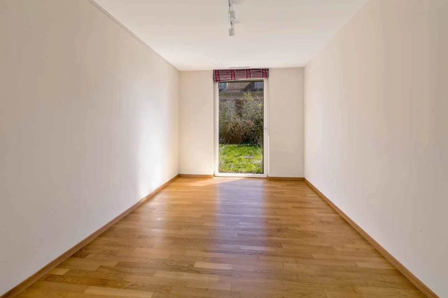 Spacious Duplex Apartment - Photo 13 of 13