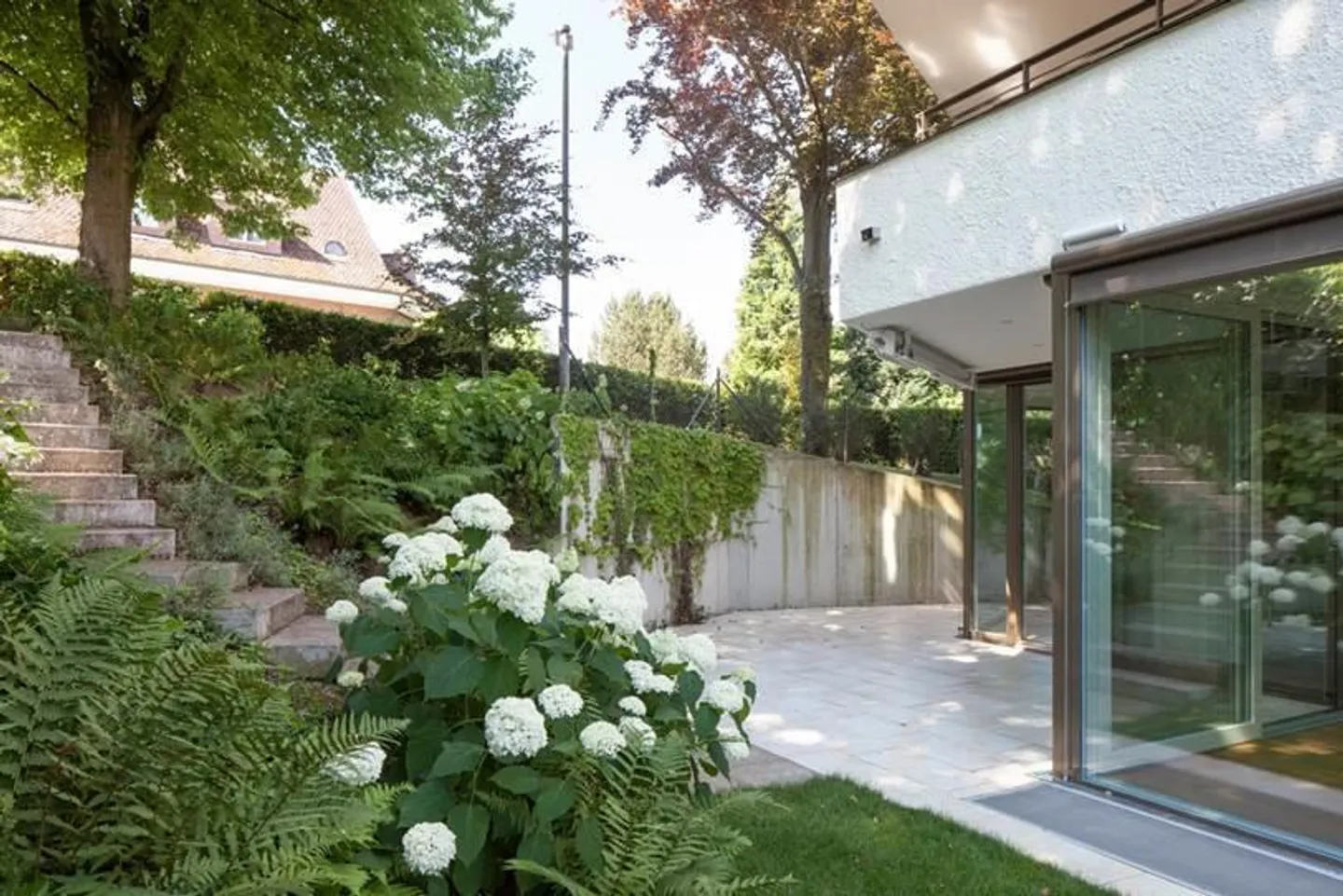 Appartamento giardino duplex di alta qualità con giardino d'inverno - Foto 3 di 12