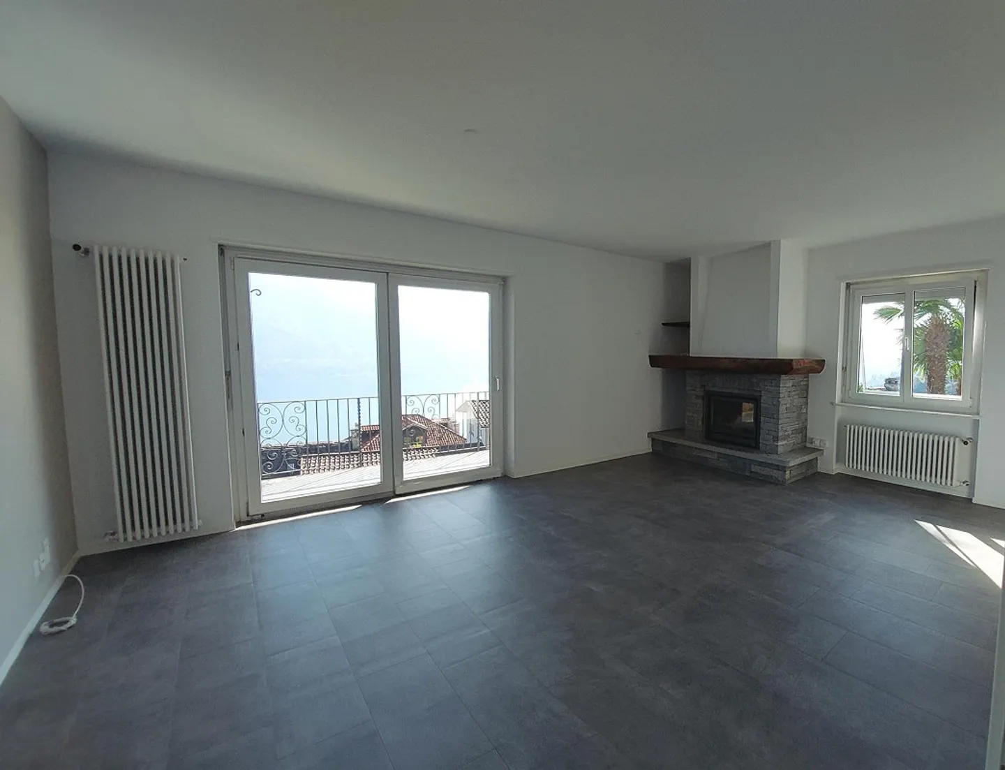 spacious 4.5-room apartment with stunning lake view - Photo 4 of 7