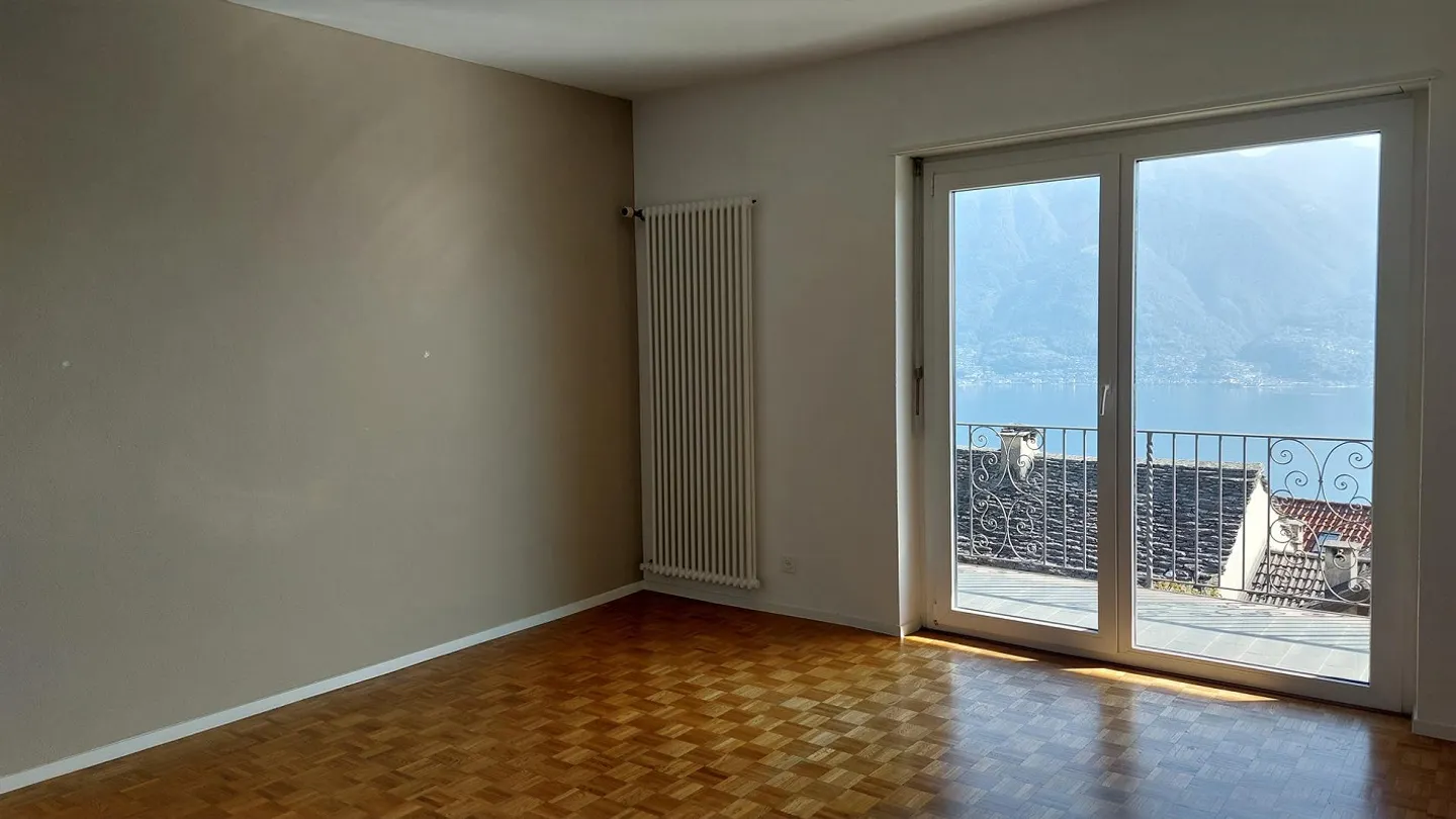 spacious 4.5-room apartment with stunning lake view - Photo 5 of 7