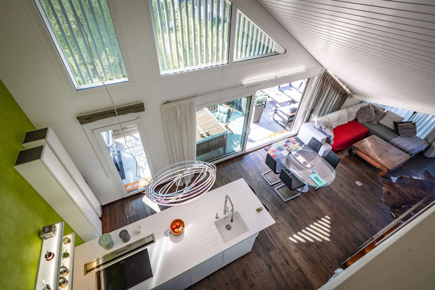 Grand penthouse attraversante a Mies - Foto 2 di 11