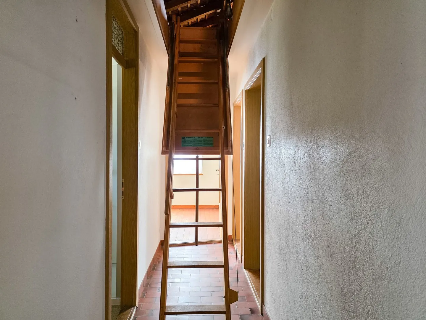 4.5-Zimmer-Einfamilienhaus auf grosszügigem Grundstück - Foto 11 von 33