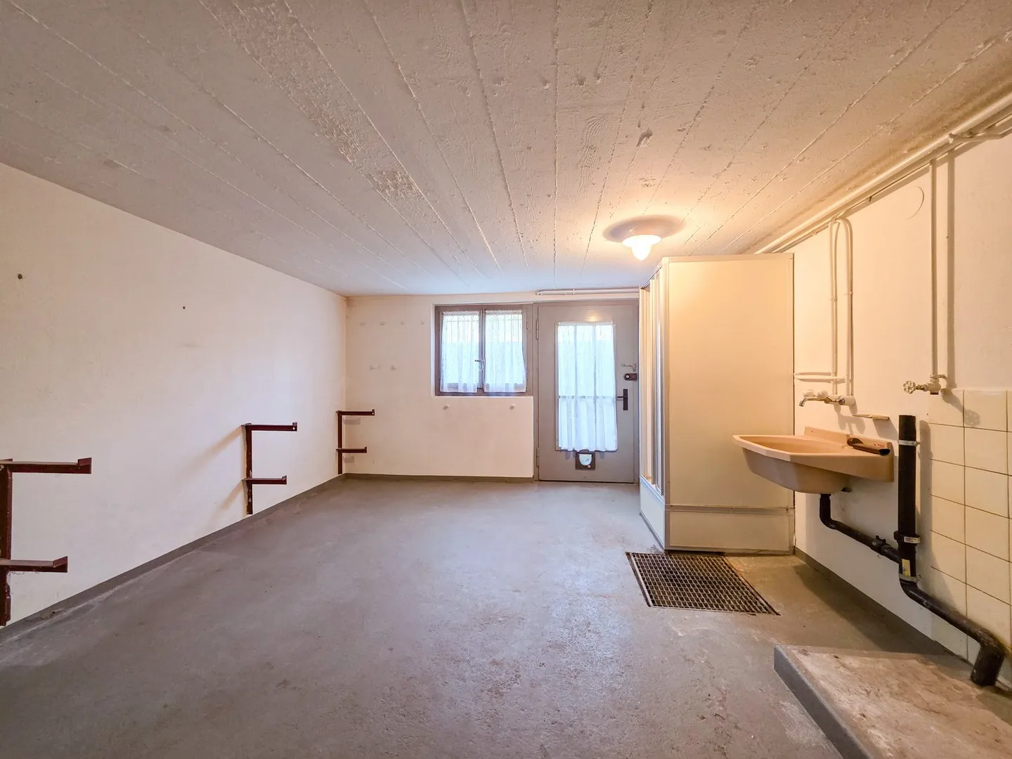4.5-Zimmer-Einfamilienhaus auf grosszügigem Grundstück - Foto 17 von 33