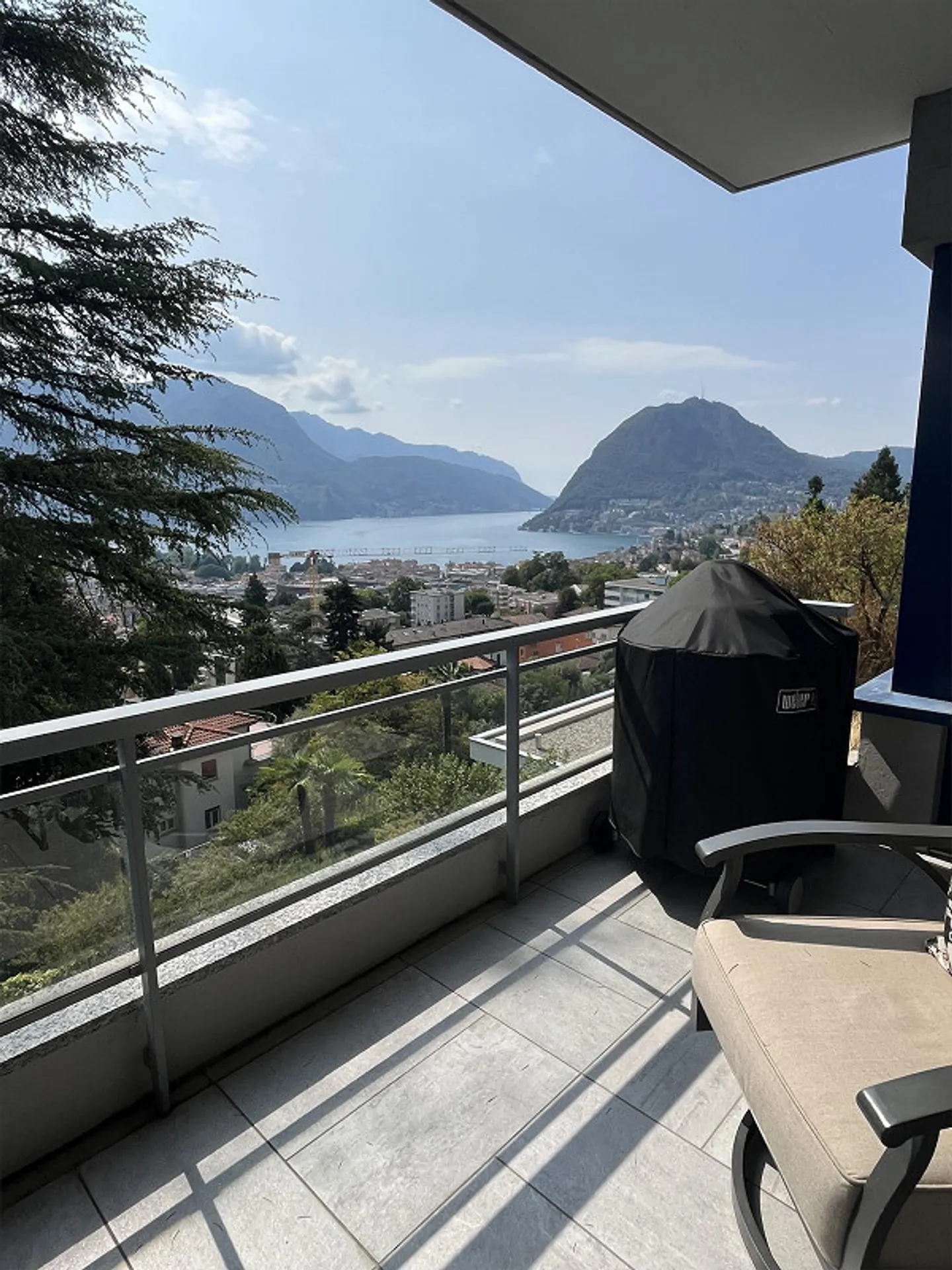 Penthouse 5,5 pièces avec terrasse vue sur le lac - première offre de loyer - Photo 4 sur 5