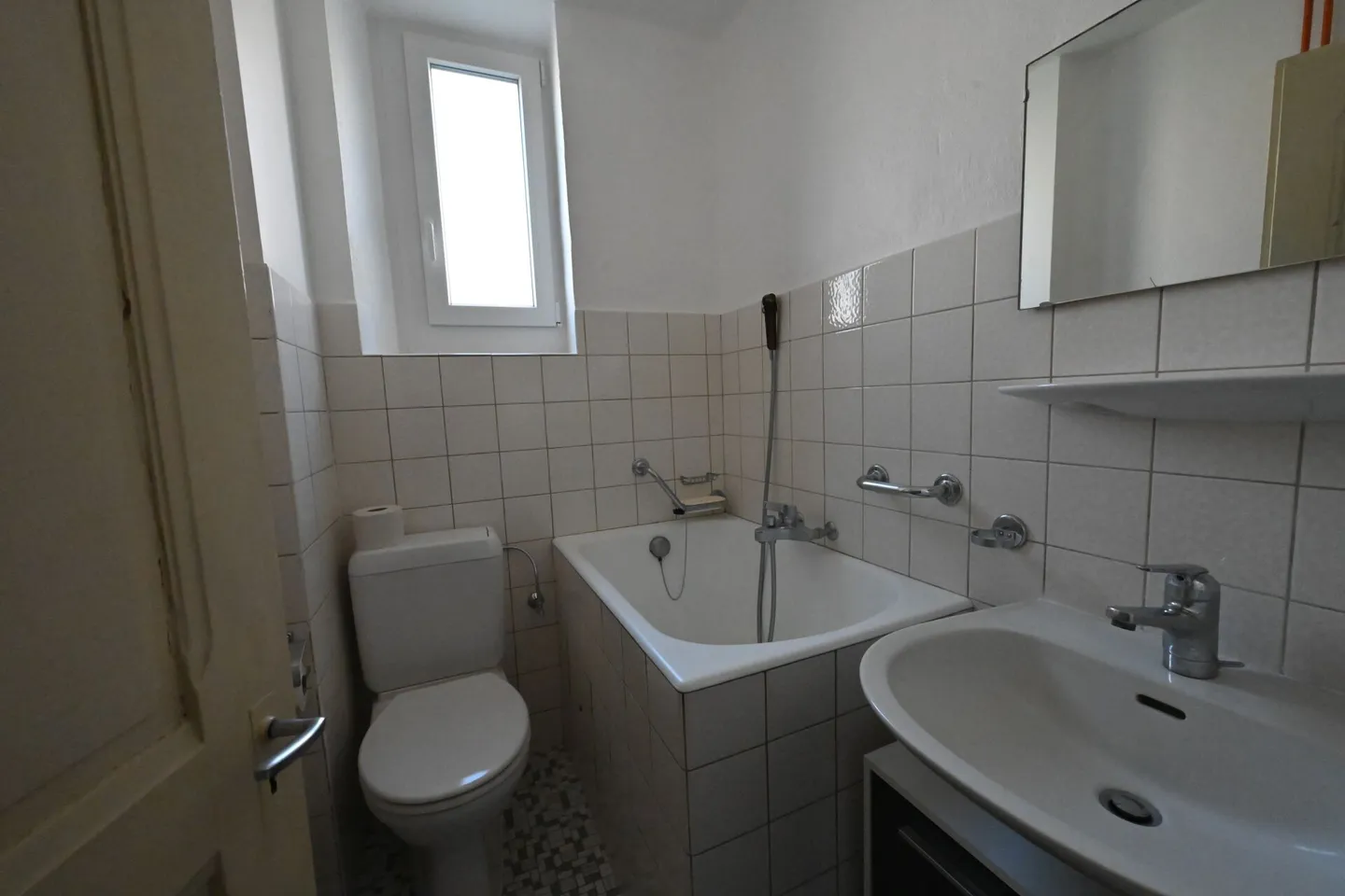 Appartamento 2.5 camere affascinante - Foto 13 di 18