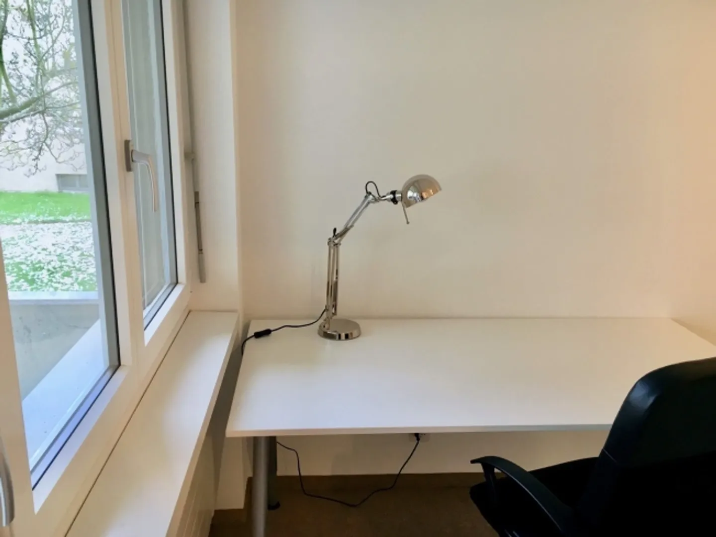 ONLINE VIEWING A beautiful furnished shared room - Photo 2 of 6